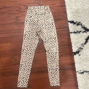 Beach Riot workout leggings. Tan/black color in a size small. Worn once